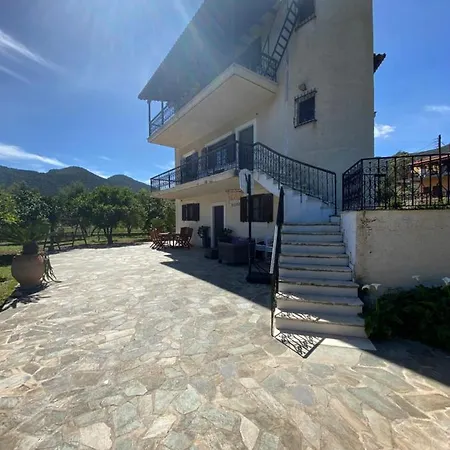 Villa Thalatta And Oros Traditional