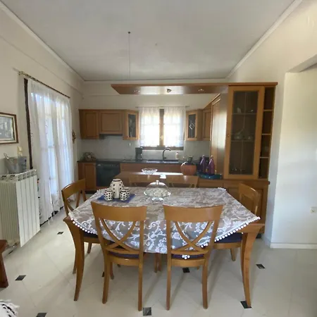 Villa Thalatta And Oros Traditional