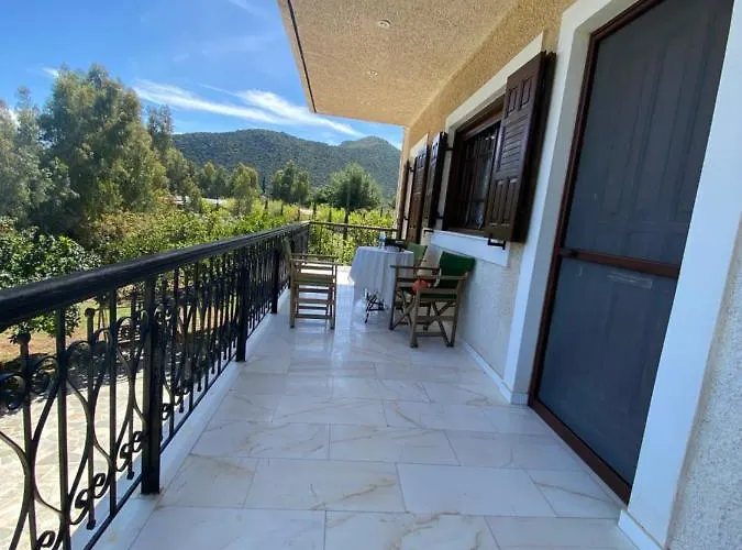 Thalatta And Oros Traditional Villa