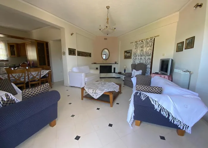 Thalatta And Oros Traditional Villa Tirós